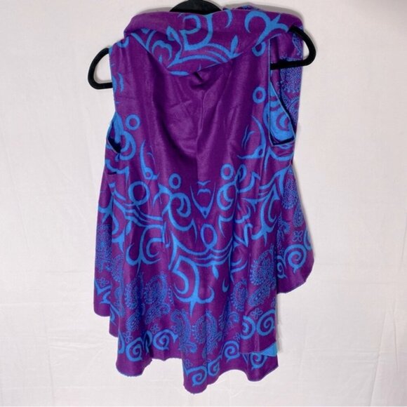 La Cera Blue Purple Swirl Patterned Reversible Shawl Poncho - Picture 8 of 16